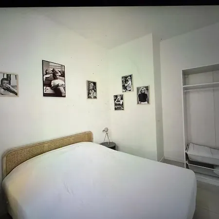 Au Cinema Apartment *