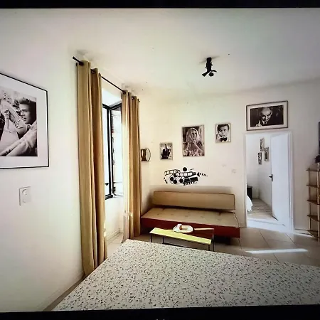 Au Cinema Apartment Nîmes